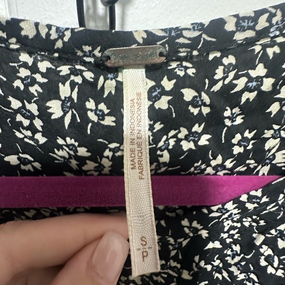 Free People One Fine Day Mini Floral Black Dress Size Small EUC Babydoll - Picture 4 of 4